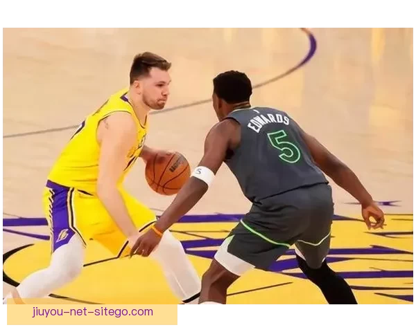 湖人遭重创东契奇里夫斯赛季报销詹姆斯单核迎接首轮三选一挑战