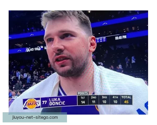 海斯20分钟8中8狂砍26分赛后直言东契奇别再领罚牌